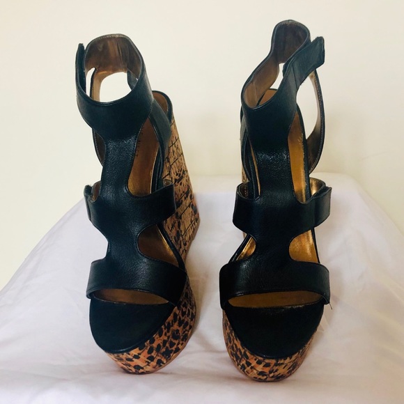 Wedge Sandals - Picture 3 of 4